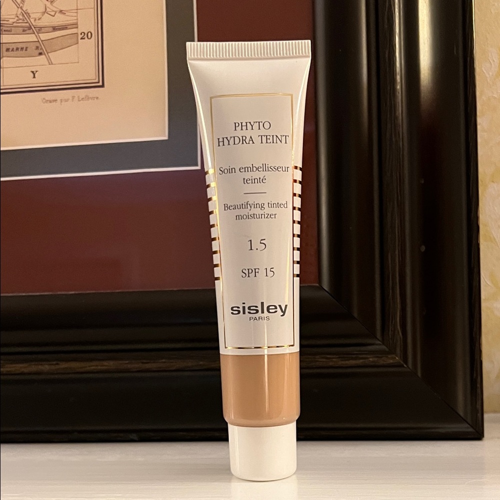 Barely used - full size Sisley Paris Hydra Tinted Moisturizer in Shade 1.5